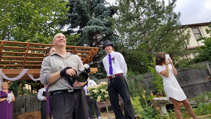 Brody Hall photographing a wedding in Nashville, TN